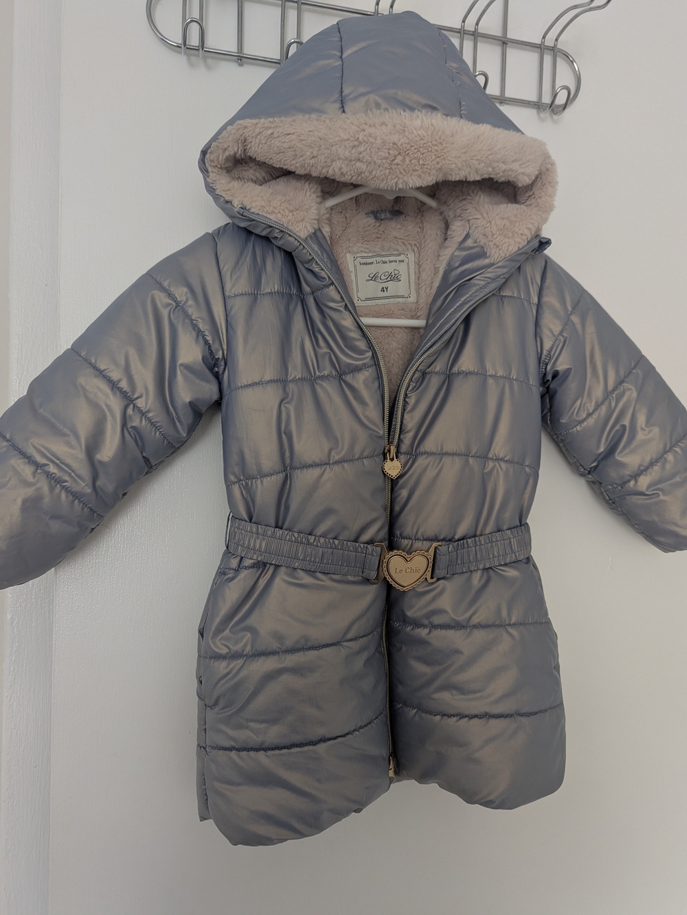 Le Chic Girls Coat Size 4Y Baby Blue Metallic Puffer Faux Fur Lined Heart Buckle